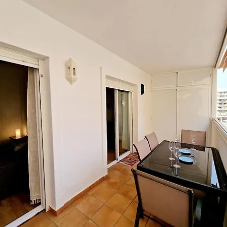 Alcantara Tower 2 Bedrooms Апартаменты