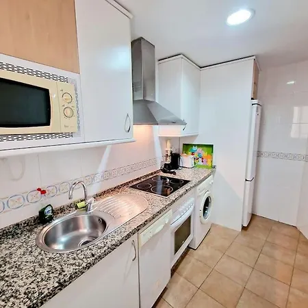 Alcantara Tower 2 Bedrooms Фуэнхирола