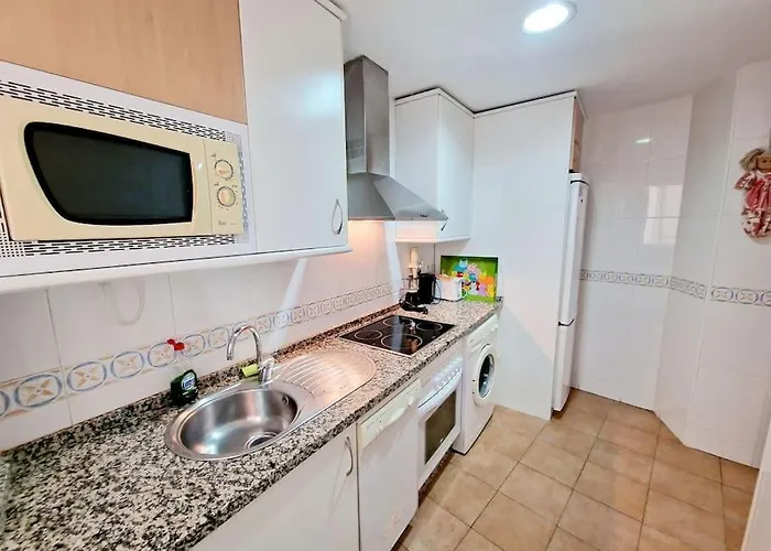 Alcantara Tower 2 Bedrooms פואנגירולה