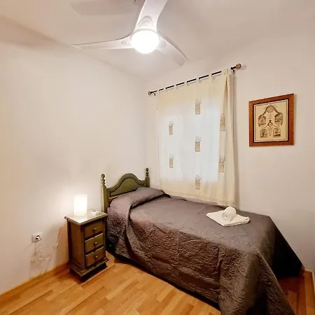 アパート Alcantara Tower 2 Bedrooms フエンヒロラ