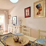 Alcantara Tower 2 Bedrooms فوينخيرولا