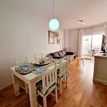 Alcantara Tower 2 Bedrooms شقة *
