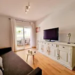Alcantara Tower 2 Bedrooms شقة